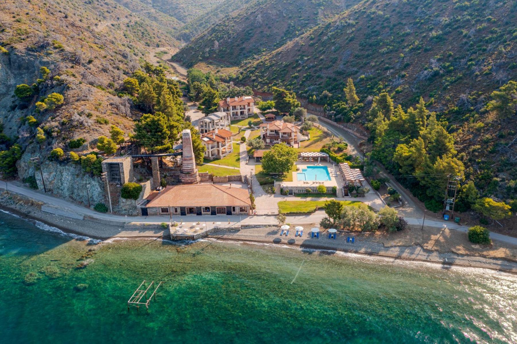 Отель Kaminos Evia Limni  Экстерьер фото